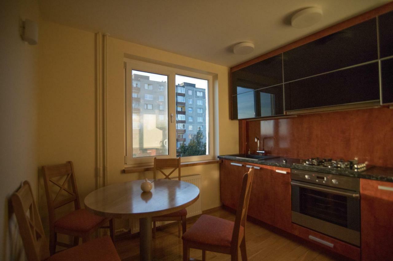 Cozy Apartment With A Wonderful Lake View Telšiai Exterior foto